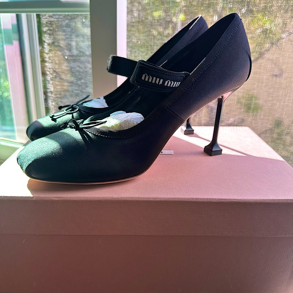 Brand New Miu Miu Black Satin Pumps
